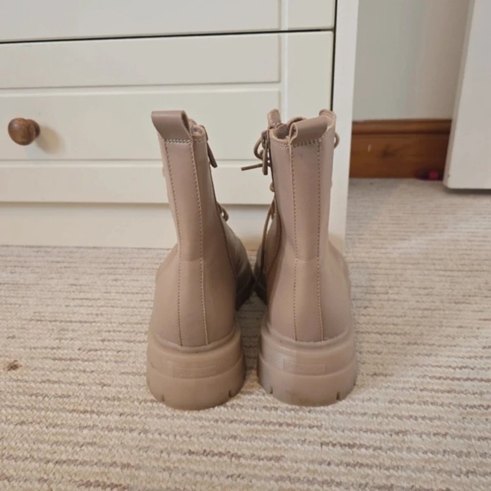 Stradivarius Tan Ankle Boots - Picture 3 of 5
